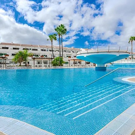 شقة Parque Don Jose Poolside Retreat By Interhome *