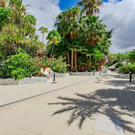 Parque Don Jose Poolside Retreat By Interhome شقة