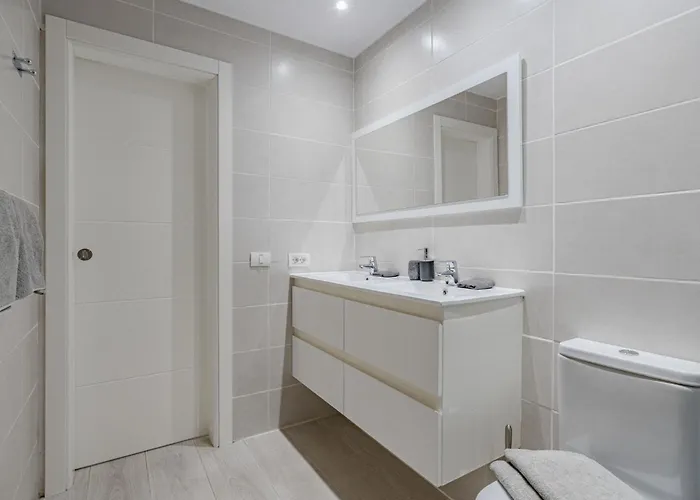 Parque Don Jose Poolside Retreat By Interhome طوستا ديل سيلونثيو