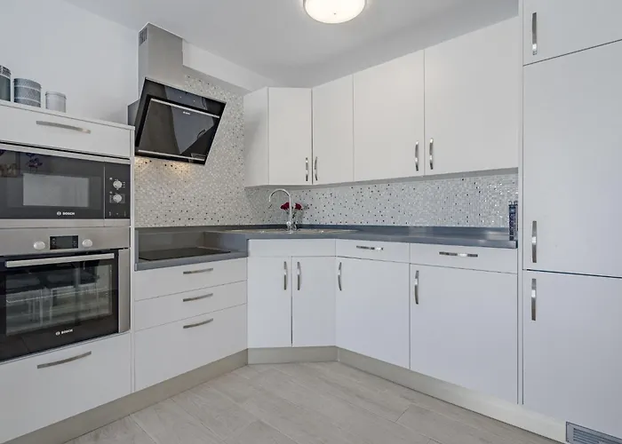 Appartamento Parque Don Jose Poolside Retreat By Interhome