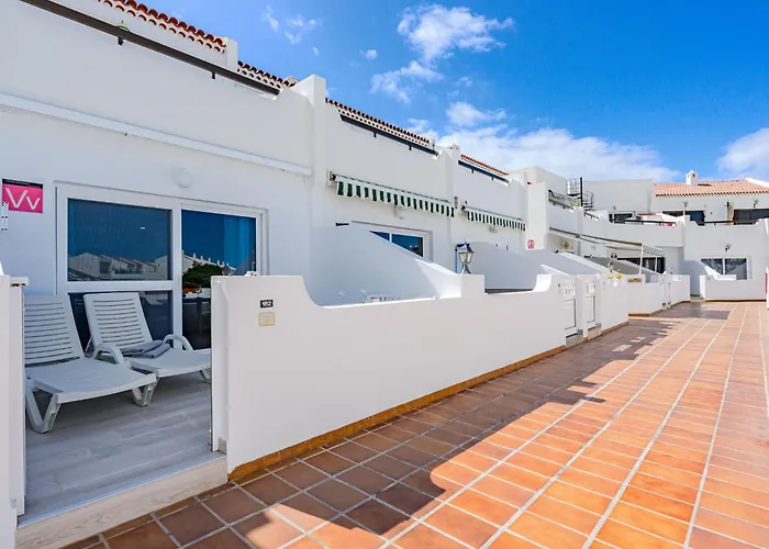 Parque Don Jose Poolside Retreat By Interhome